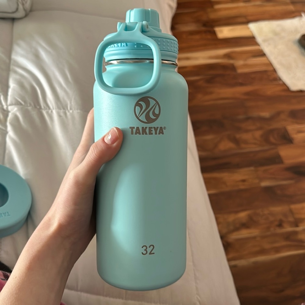 Blue 32oz Takeya cup